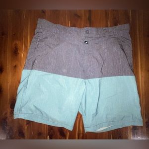 Ring of Fire Sea and Sun swim trunks gray and sea foam green SIZE: 36